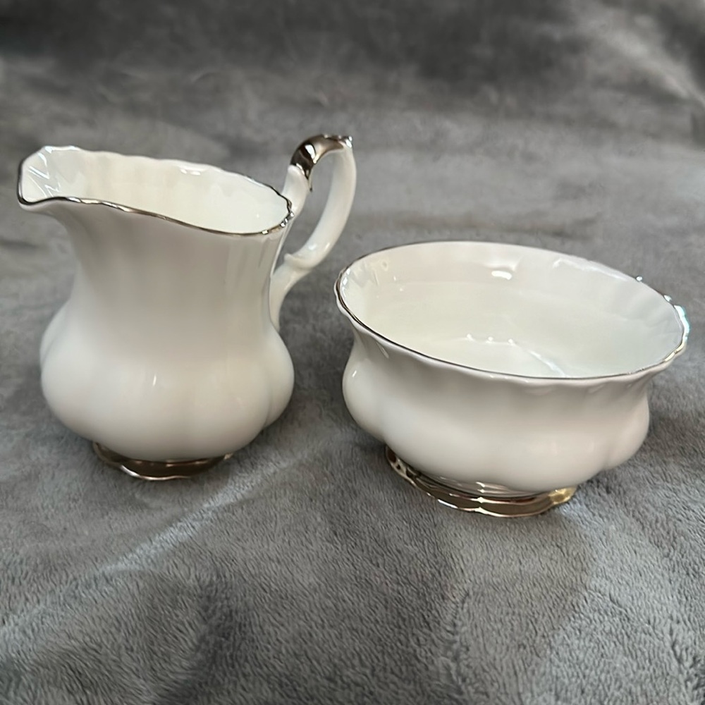 Royal Albert sugar creamer set chantilly